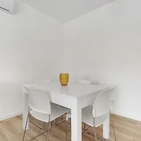 14 Esteva 2ºf 5 Min To The شقة